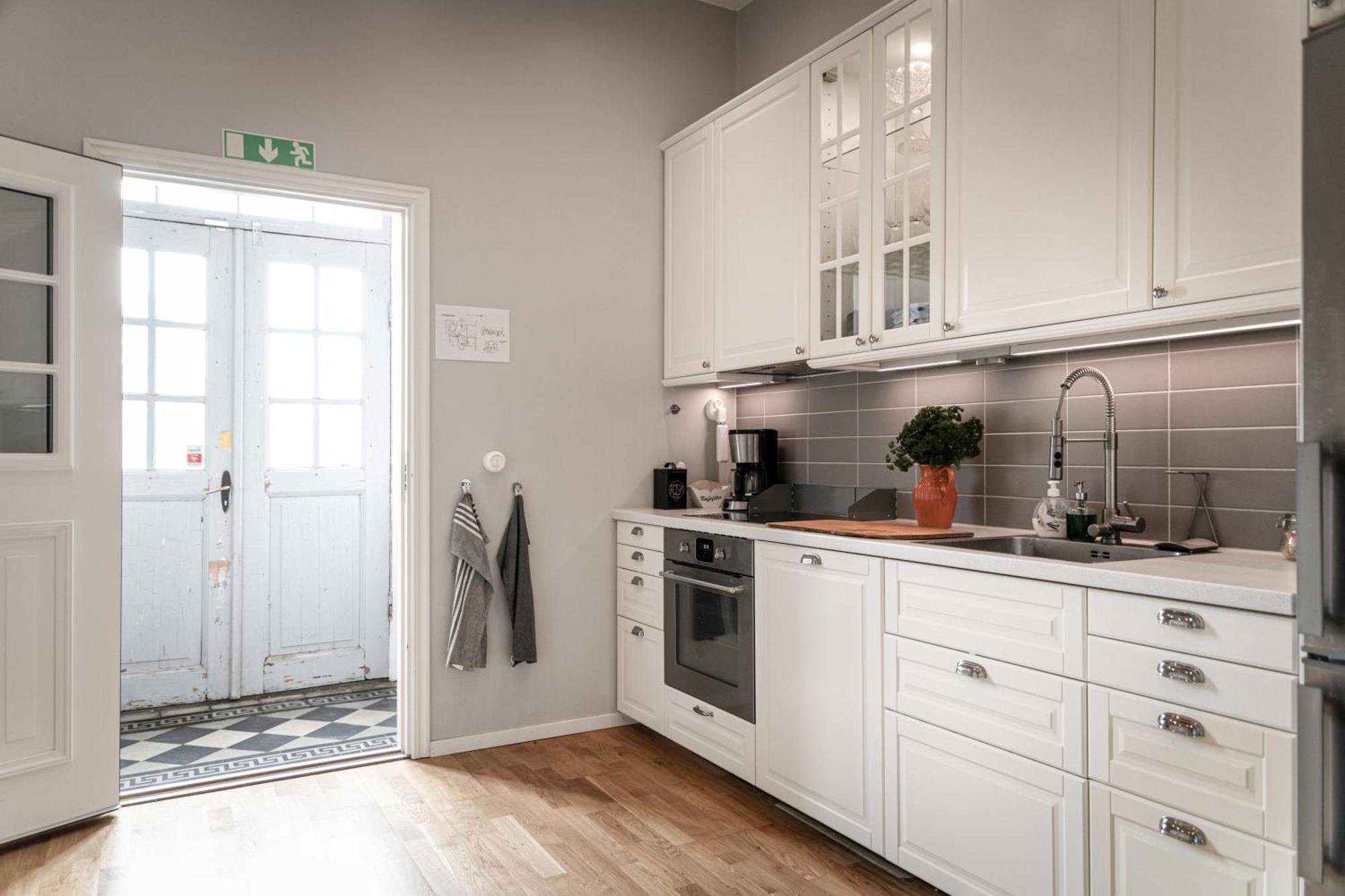 Vita Huset Pa Oesterlen Gärsnäs Exterior foto
